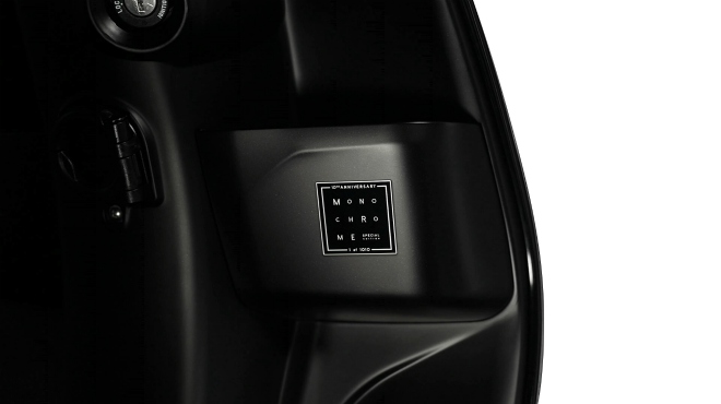 Vespa S 125 i-Get bản đặc biệt, màu đen đậm cá tính - 6