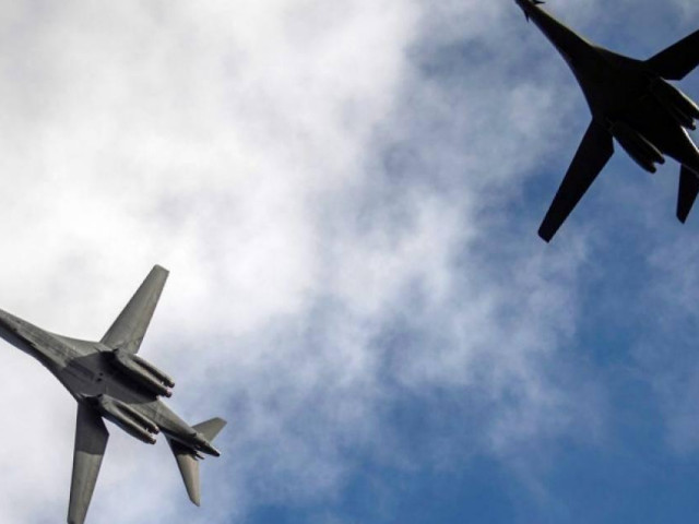 Thế giới - Đài Loan: 2 máy bay ném bom Mỹ bất ngờ bay vào vùng ADIZ của Trung Quốc