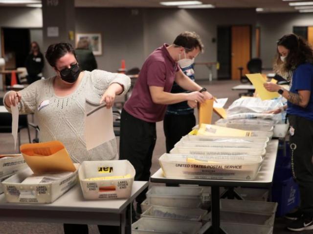 Thế giới - Số tiền khổng lồ Wisconsin yêu cầu ông Trump trả trước để kiểm phiếu lại