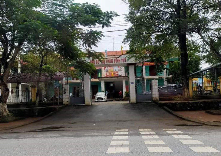 Trụ sở Công an thị trấn Vĩnh Tuy, nơi xảy ra vụ việc