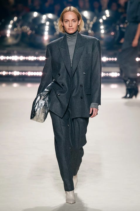 Bí quyết ăn mặc như những cô gái Pháp sành điệu cho bạn mùa này - 3