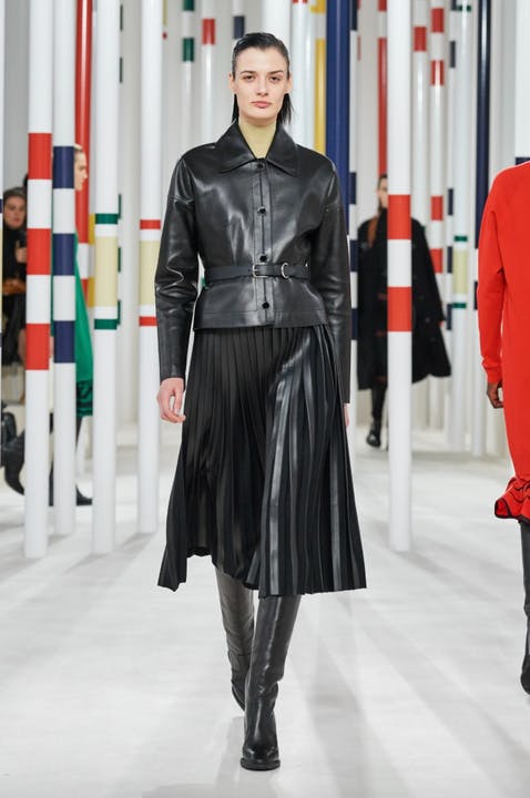 Bí quyết ăn mặc như những cô gái Pháp sành điệu cho bạn mùa này - 5