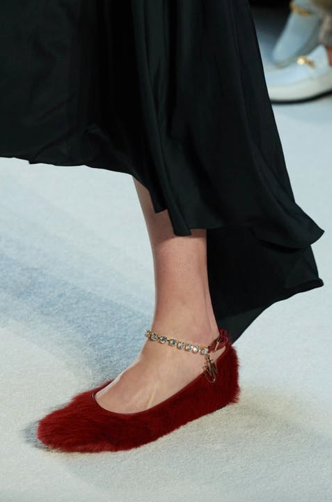 Bí quyết ăn mặc như những cô gái Pháp sành điệu cho bạn mùa này - 6