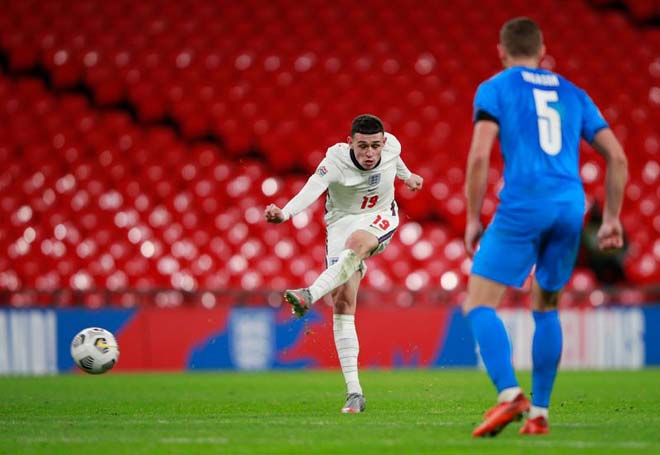 MU - Man City tương phản: Greenwood lạc lối, Foden vụt sáng sau scandal - 2