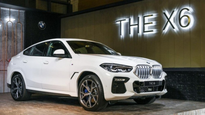BMW X6 đang được ưu đãi tặng 100% lệ phí trước bạ