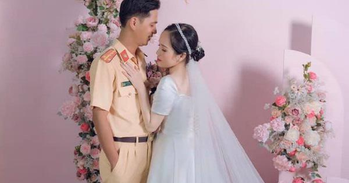 Bạn trẻ - Cuộc sống - Bị xử lý vi phạm giao thông, hơn 1 năm sau cô gái cưới luôn anh cảnh sát