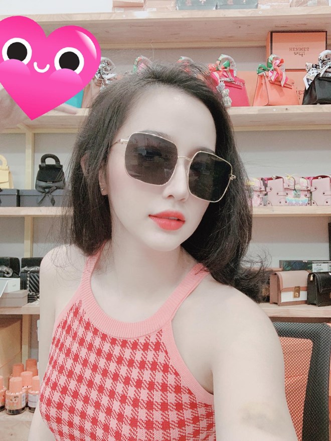 Nhan sắc cô em vợ xinh như hot girl mà “thánh livestream” kiếm bạc tỷ từng tán hụt - 7