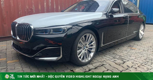 BMW 750Li 2020 phiên bản 4 chỗ cập cảng Việt Nam, giá khoảng 10 tỷ đồng