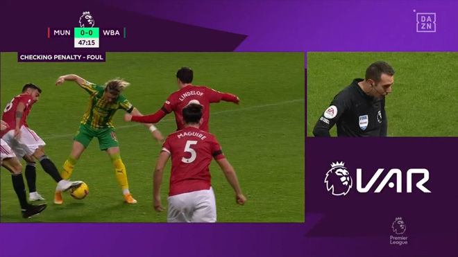 Tranh cãi MU được VAR "thiên vị": Solskjaer thừa nhận may mắn thoát 11m - 1