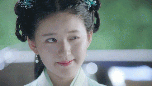 "Thánh nữ xuyên không” gây "sốt" với ảnh chưa qua chỉnh sửa xinh đẹp không kém trên phim cổ trang - 8