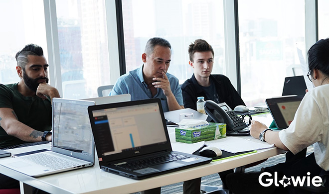 Đội ngũ Glowie đang trong quá trình xác minh người dùng.