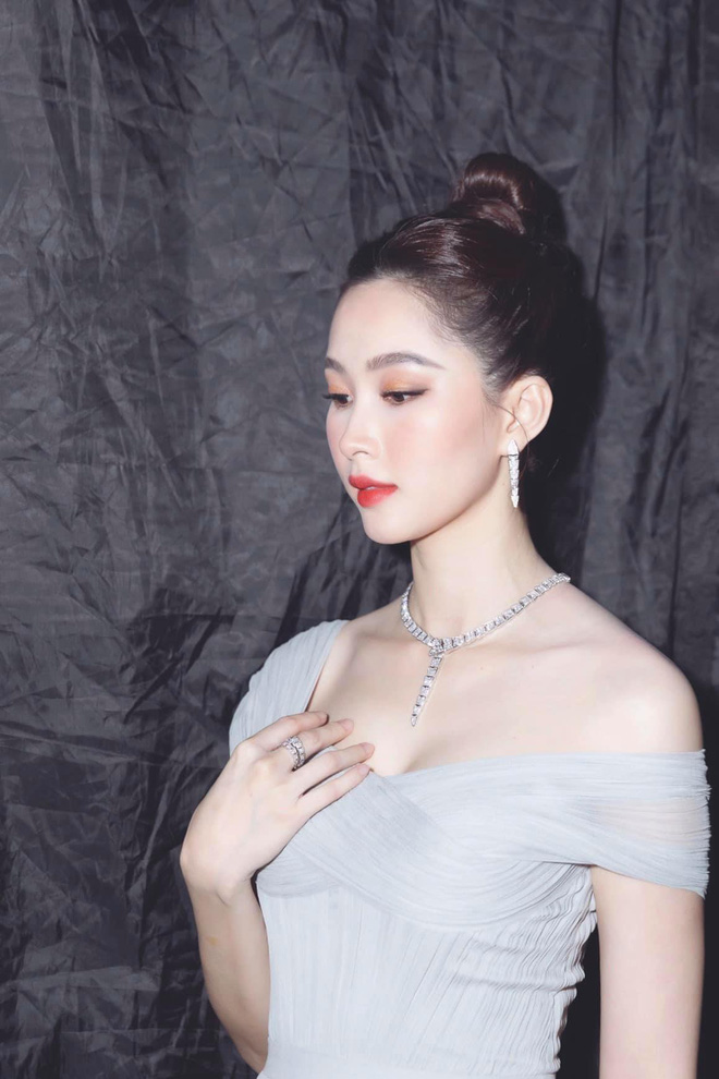 Hoa hậu Việt Nam duy nhất được khen là "thần tiên tỷ tỷ" đẹp vượt trội sau khi lấy tỷ phú - 5