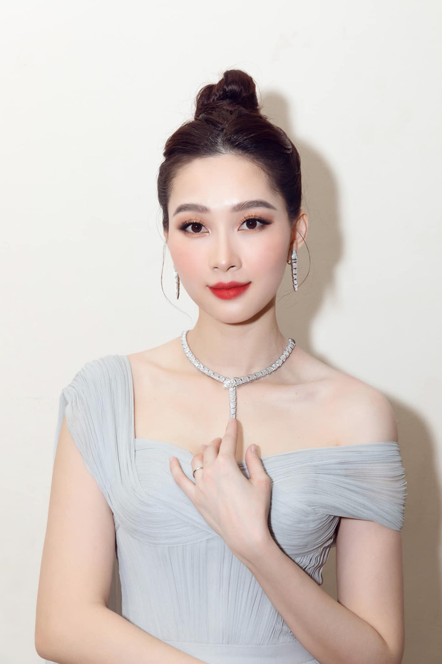 Hoa hậu Việt Nam duy nhất được khen là "thần tiên tỷ tỷ" đẹp vượt trội sau khi lấy tỷ phú - 2