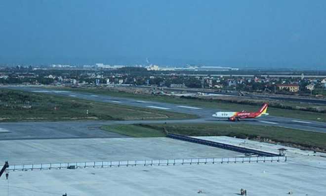 Sân bay Cát Bi nhìn từ đài kiểm soát không lưu. (Ảnh minh họa)