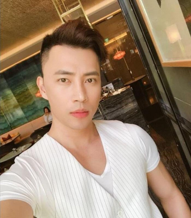 Theo chia sẻ, Jason Nguyễn là cựu du học sinh Singapore
