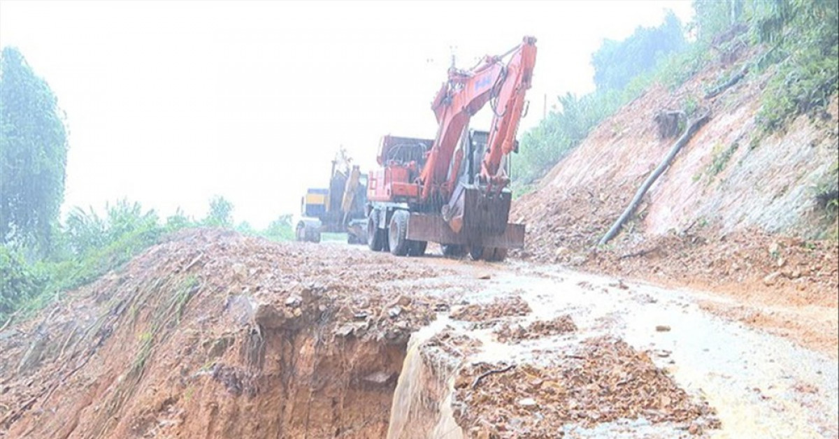 Tin tức trong ngày - Giải mã sạt lở bất thường và khốc liệt ở miền Trung