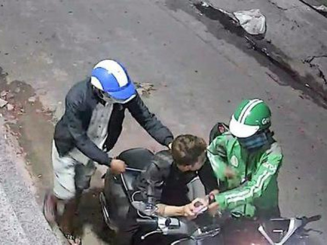 Pháp luật - Tình tiết ly kỳ trong vụ bắt giữ hai kẻ cướp xe Vespa gây lo sợ ở quận Bình Tân