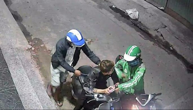Camera ghi lại cảnh cướp