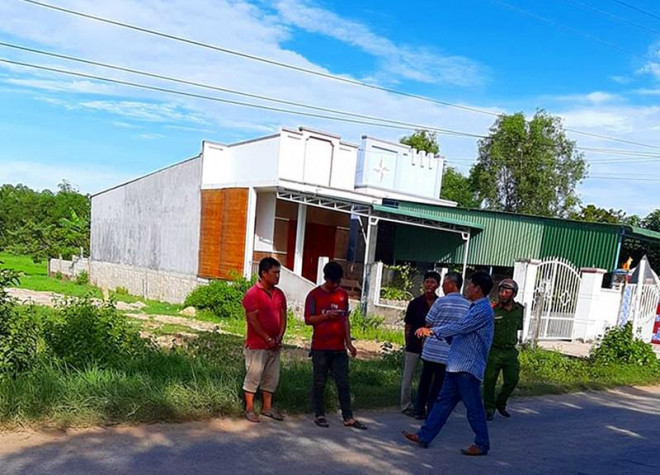 CQĐT dựng lại hiện trường.&nbsp;