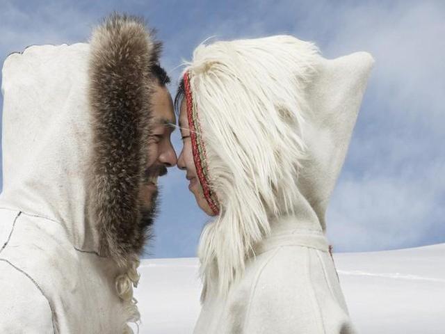 Media - Kỳ lạ phong tục cho vợ "qua đêm" với bạn và có con là điều bình thường