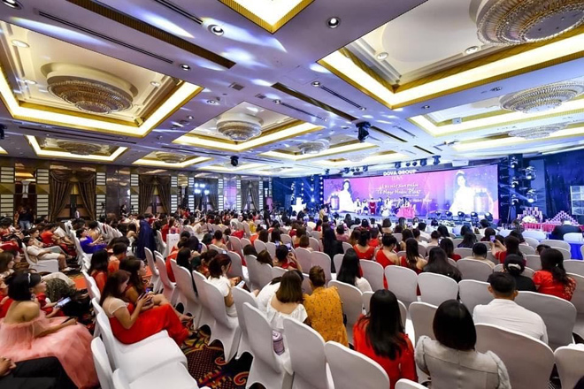 Toàn cảnh sự kiện ra mắt sản phẩm Tố Ngọc Hoàn Plus+ ngày 22/11