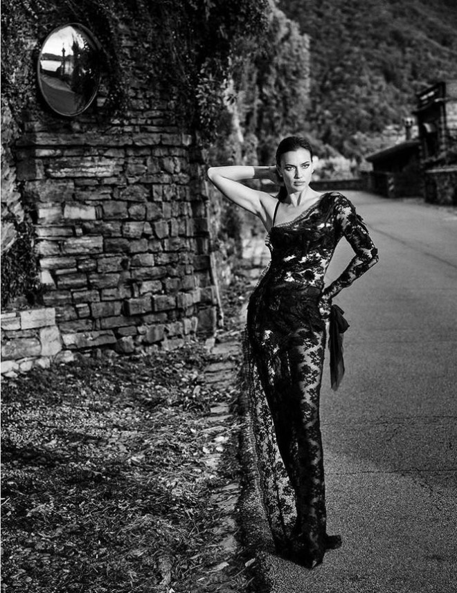 Irina Shayk cùng dàn mẫu quyến rũ hút hồn trên Vogue Hy Lạp - 12