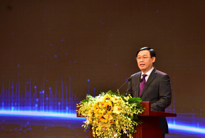 Bí thư Thành ủy Hà Nội Vương Đình Huệ phát biểu tại Ngày hội đổi mới sáng tạo Thủ đô.