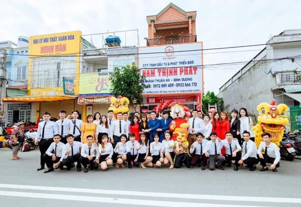Đội ngũ cán bộ, nhân viên Công ty TNHH Đầu tư & Phát triển BĐS Nam Thịnh Phát