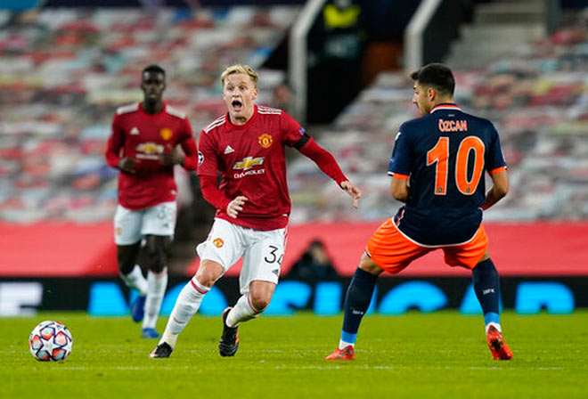 MU "rửa hận" thành công trước Istanbul Basaksehir