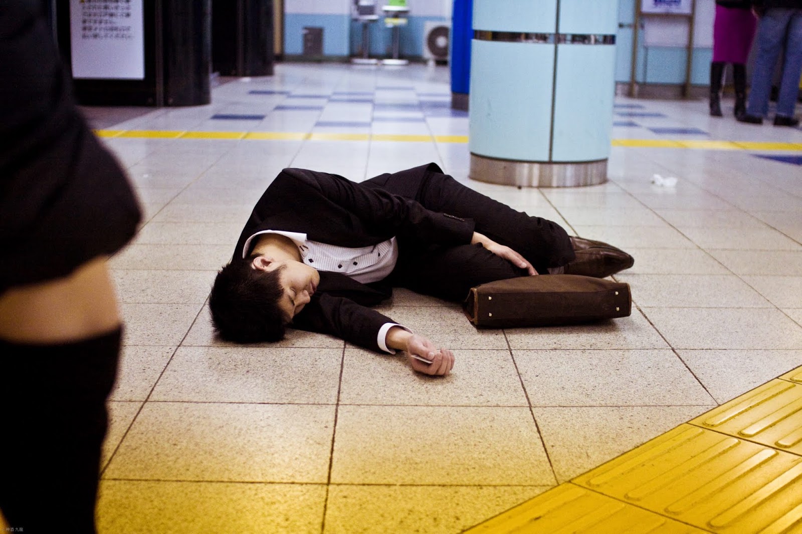 Hơn 700 người đàn ông Nhật Bản tự tử trong tháng 9 (ảnh: SCMP)