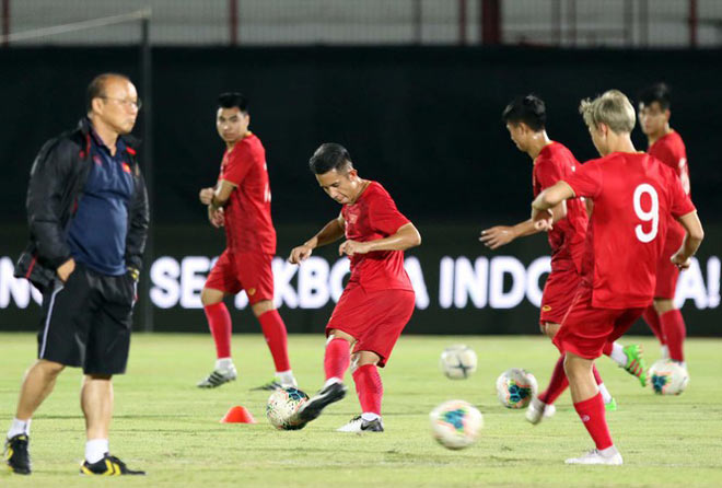 Đội tuyển Việt Nam của ông Park Hang Seo đang đắc lợi từ khó khăn của các đối thủ ở Vòng loại thứ 2 World Cup 2022? Ảnh: Anh Tú