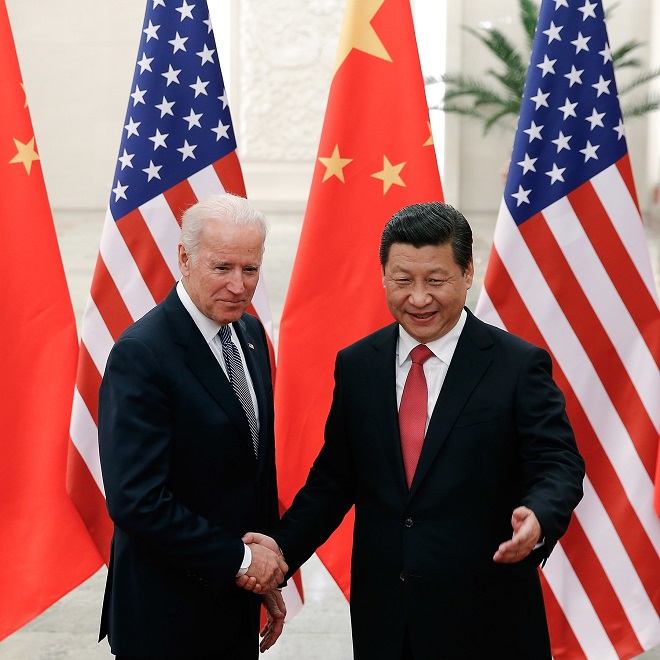 Tổng thống đắc cử Joe Biden (trái) đươc dự đoán sẽ tiếp tục cứng rắn với Trung Quốc.
