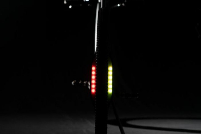 Ra mắt xe đạp điện có bánh xe không nan hoa - 4