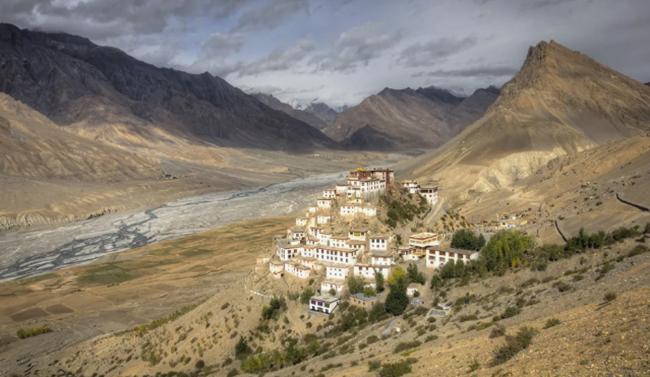 Key Gompa: Tu viện Phật giáo Tây Tạng này được tạo ra vào thế kỷ 11. Ở độ cao 4.166m, nó nằm trong Thung lũng Spiti ngoạn mục của Ấn Độ. 
