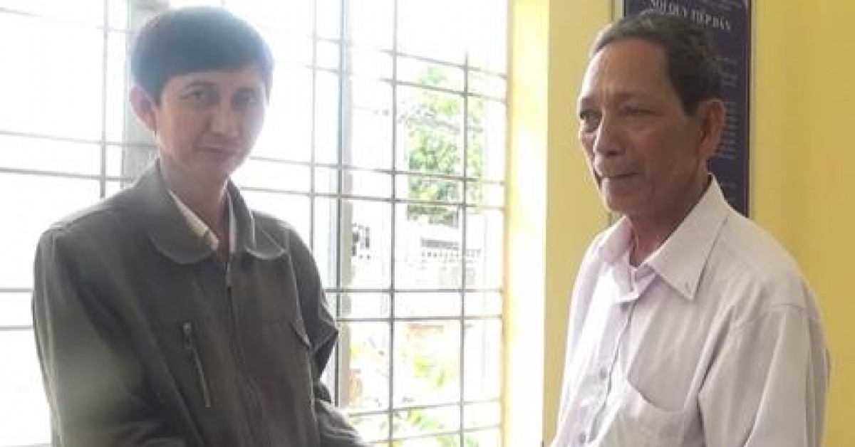 Tin tức trong ngày - Nhân viên nhà hỏa táng nhặt được vàng tìm trả người đánh rơi