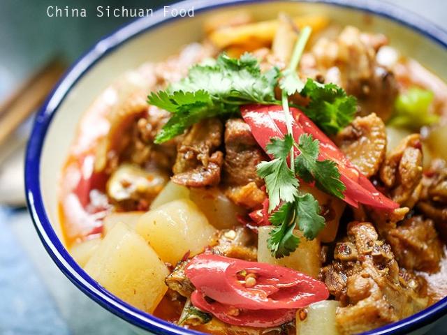 Ẩm thực - Vịt om chỉ cần thêm 1 lon bia sẽ khiến nồi cơm "bốc hơi" trong nháy mắt