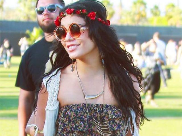 Thời trang - 10 kiểu quần áo, giày dép ấn tượng khó phai của thập kỷ "xu hướng mạng xã hội"