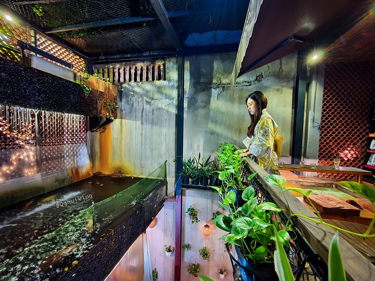 Cận cảnh quán cà phê cá Koi tiền tỷ ở Hà Nội từng được vinh danh trên báo Mỹ - 6