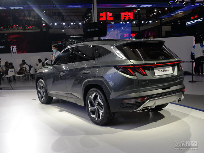 Hyundai Tucson phiên bản kéo dài chính thức ra mắt - 4