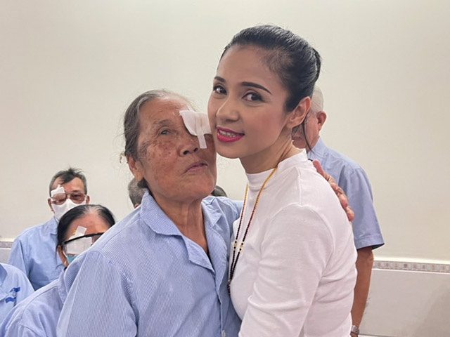 Nhạc - 11 năm qua "Người đẹp Tây Đô" Việt Trinh không tổ chức sinh nhật vì lý do này