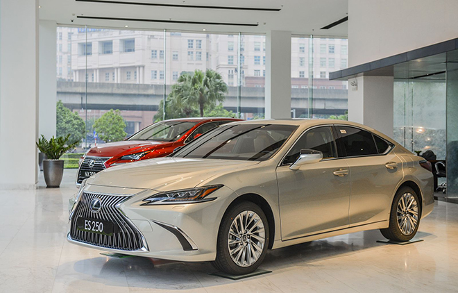 Lexus ES 2021 ra mắt thị trường Việt Nam, bổ sung trang bị, giá không đổi - 2
