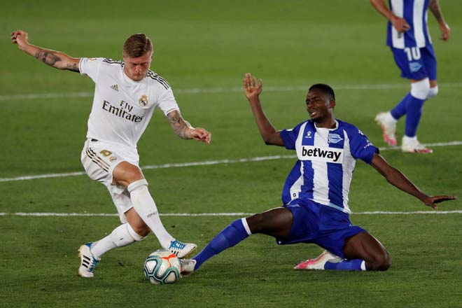 Trực tiếp bóng đá Real Madrid - Alaves: Đen đủi phút cuối (Hết giờ) - 28