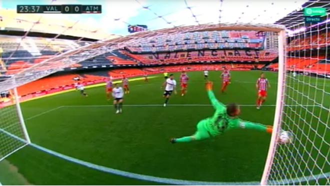 Trực tiếp bóng đá Valencia - Atletico Madrid: Đội khách ép sân, "Bầy dơi" thất thế - 10