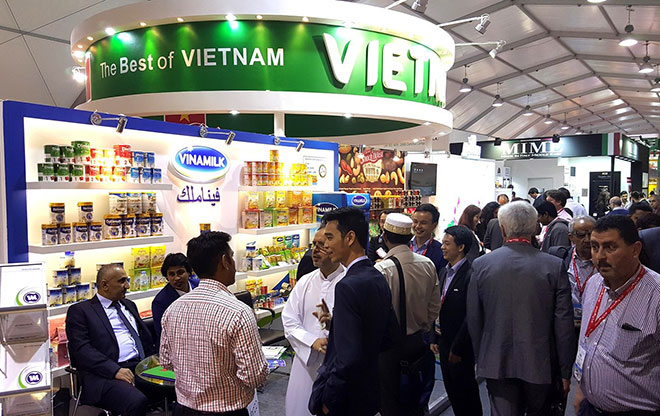 Tại hàng trăm sự kiện, hội chợ quốc tế, triển lãm trong 10 năm qua, Vinamilk đều mang theo biểu trưng của Thương Hiệu Quốc Gia như một niềm tự hào để giới thiệu đến bạn bè quốc tế.