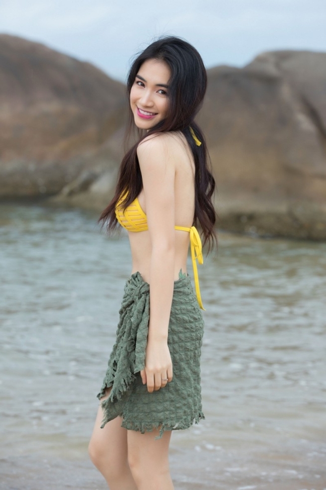Hoà Minzy được biết đến là một ca sĩ trẻ sở hữu khối tài sản "khủng" trong showbiz Việt. Ở tuổi 25, nữ ca sĩ nắm trong tay loạt bất động sản giá trị, cát-xê khủng, hàng hiệu đắt đỏ..
