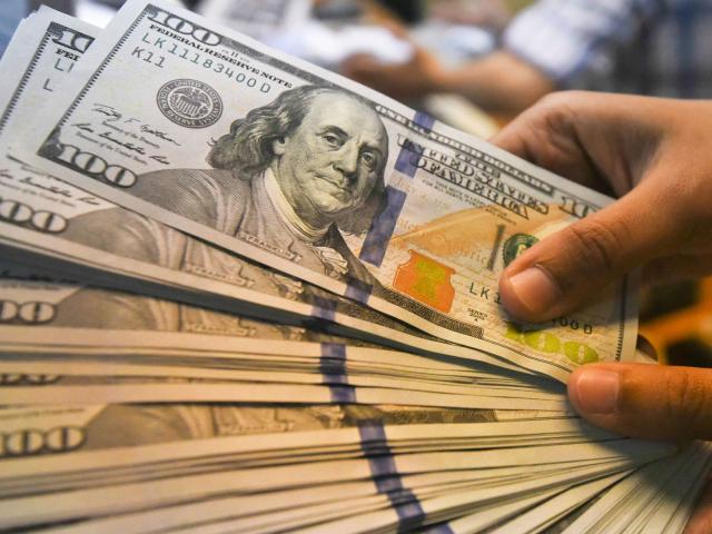 Kinh doanh - Tỷ giá USD hôm nay 30/11: Liên tục phá vỡ ngưỡng kháng cự, xuống mức thấp