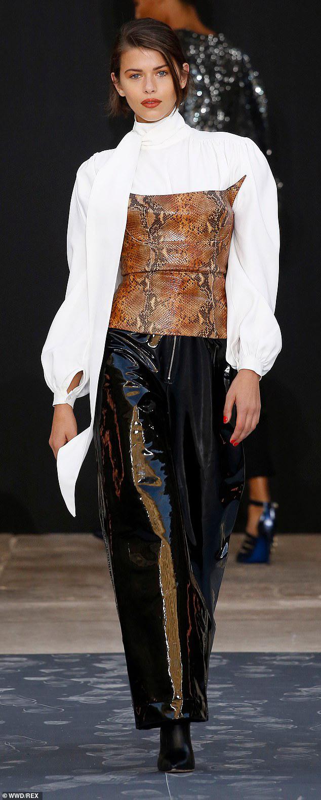 Siêu mẫu nóng bỏng Georgia Fowler kiếm thu nhập khủng - 4