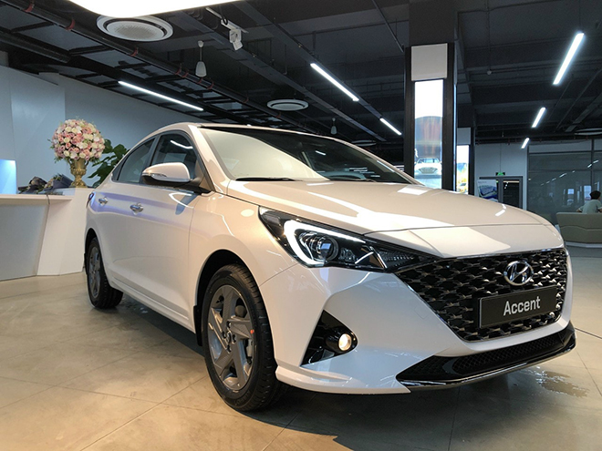 Hyundai Accent 2021 bản tiêu chuẩn bất ngờ xuất hiện trên đường phố - 6