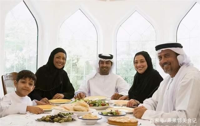 Nhà giàu Dubai ăn gì trong 3 bữa cơm hàng ngày? - 1