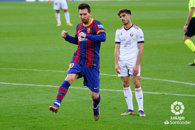 Video Barcelona - Osasuna: Messi lập siêu phẩm, tưng bừng tiệc bàn thắng - 3